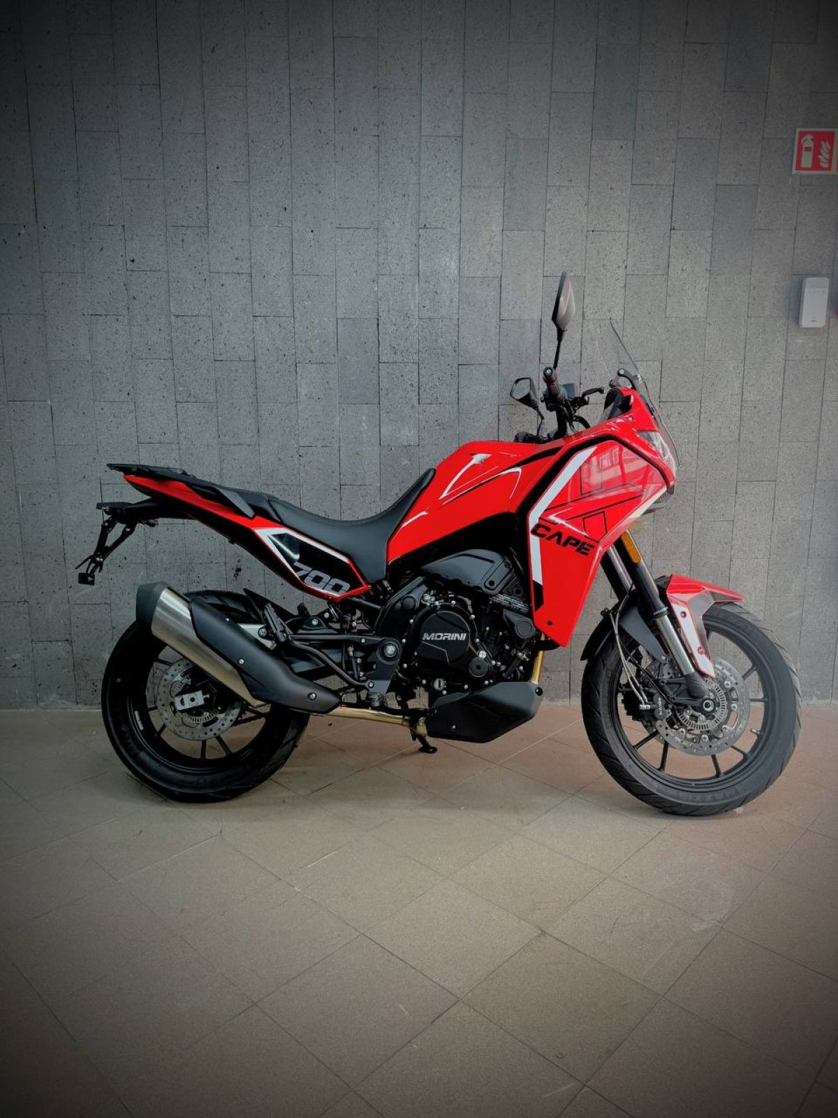 Thumbnail 2 - Moto Morini XCAPE 700
