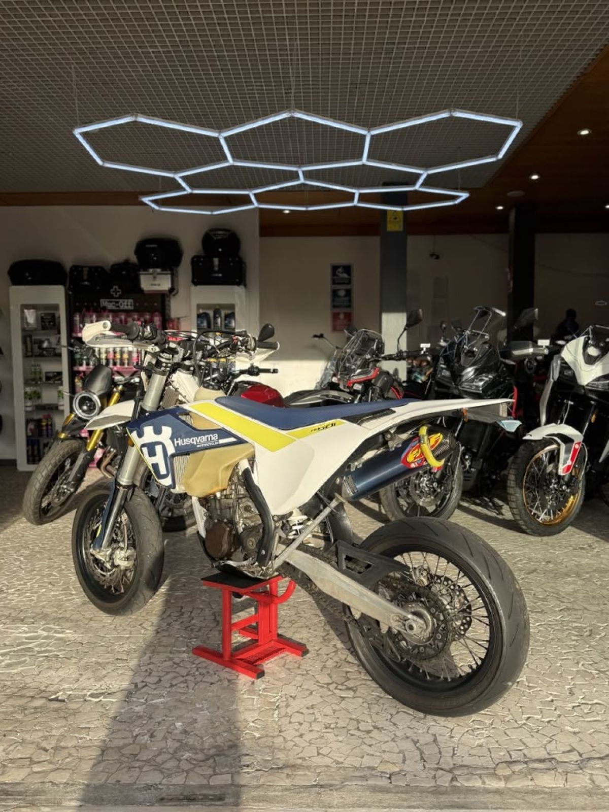 Thumbnail 4 - Husqvarna FE501