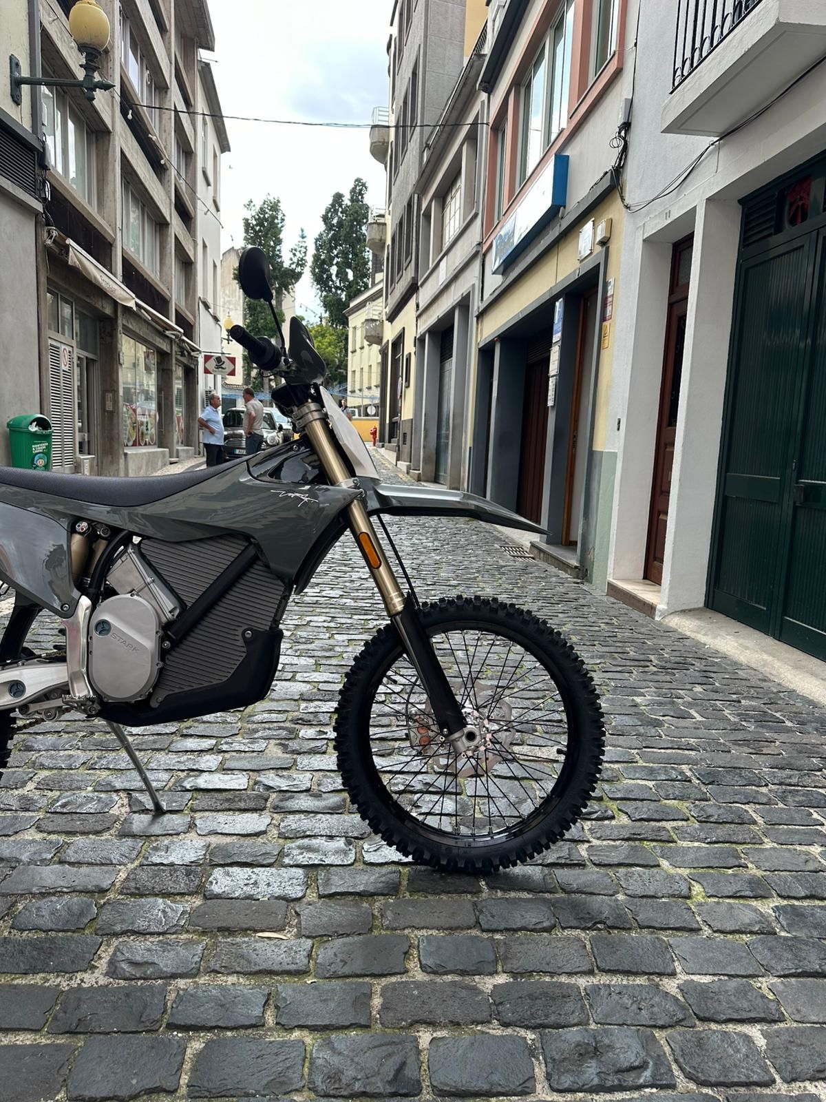 Thumbnail 4 - Stark EX