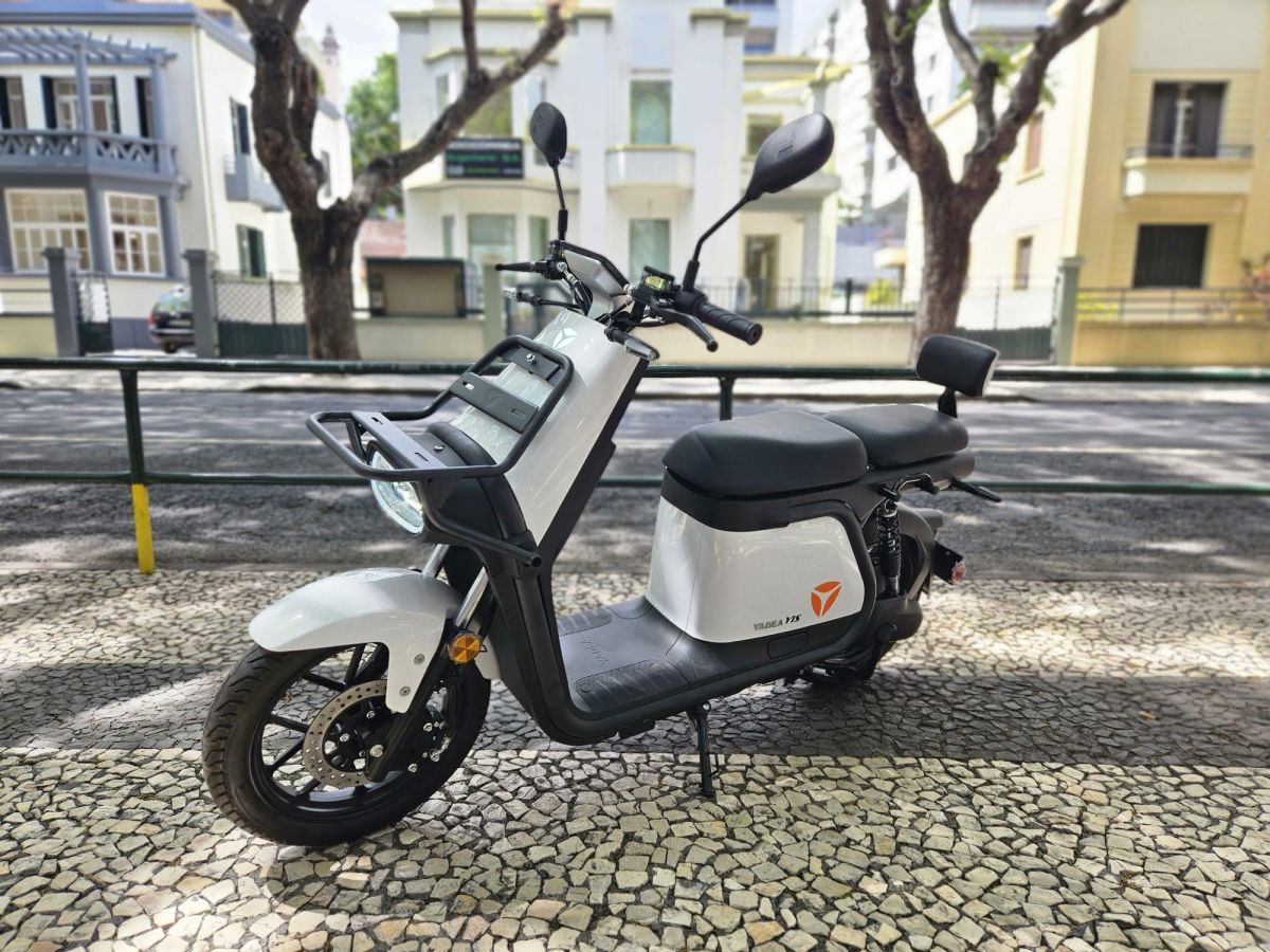 Thumbnail 3 - Yadea Y1S