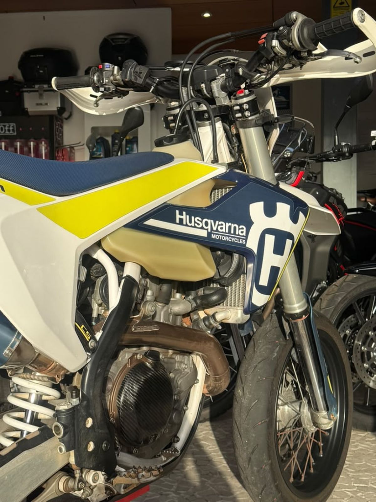 Thumbnail 8 - Husqvarna FE501