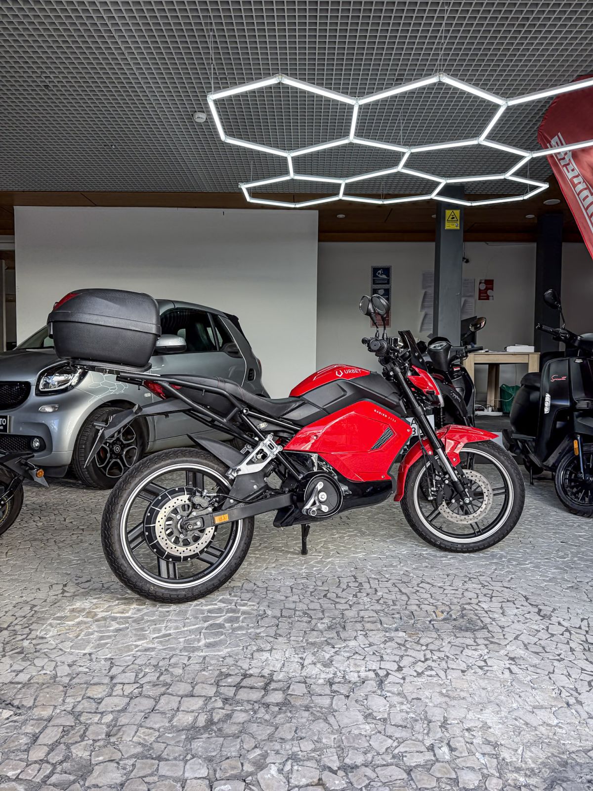 Thumbnail 2 - Urbet Gadiro 125