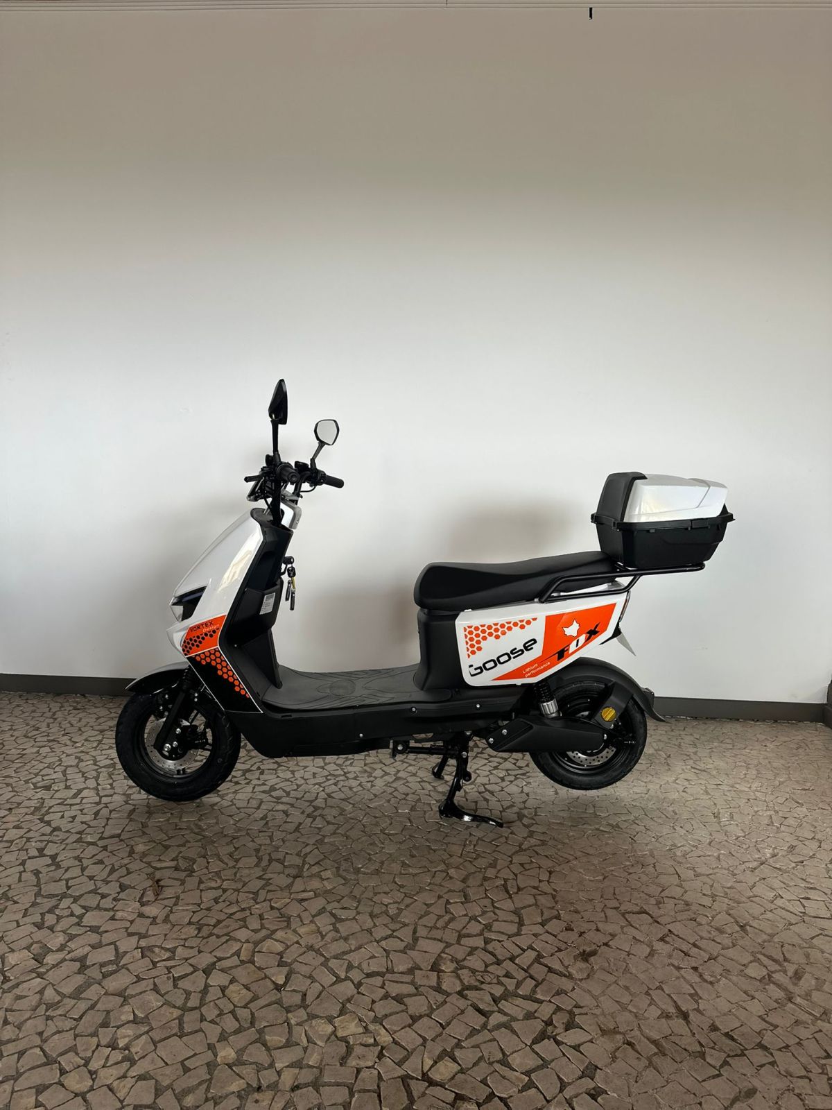 Thumbnail 2 - Vortex Goose Fox