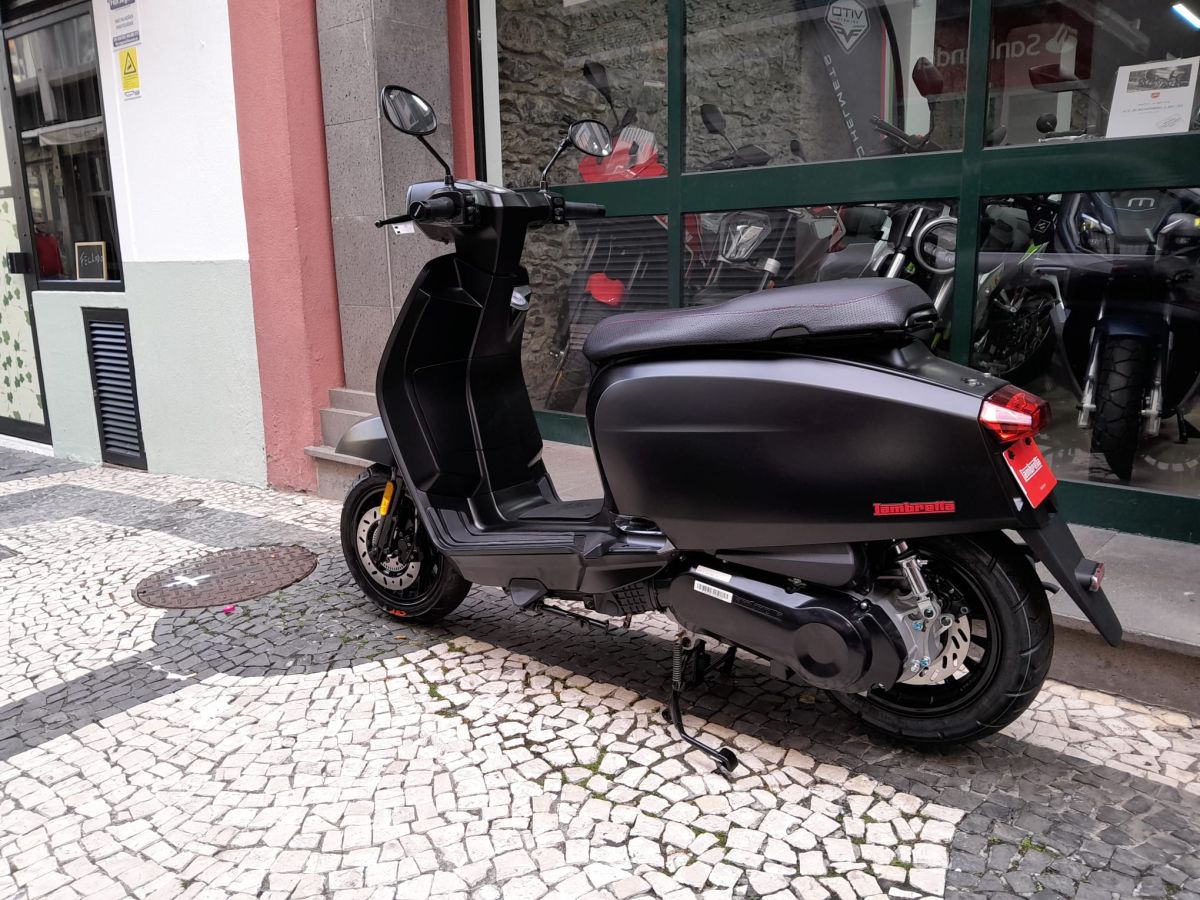 Thumbnail 5 - Lambretta V125 Special