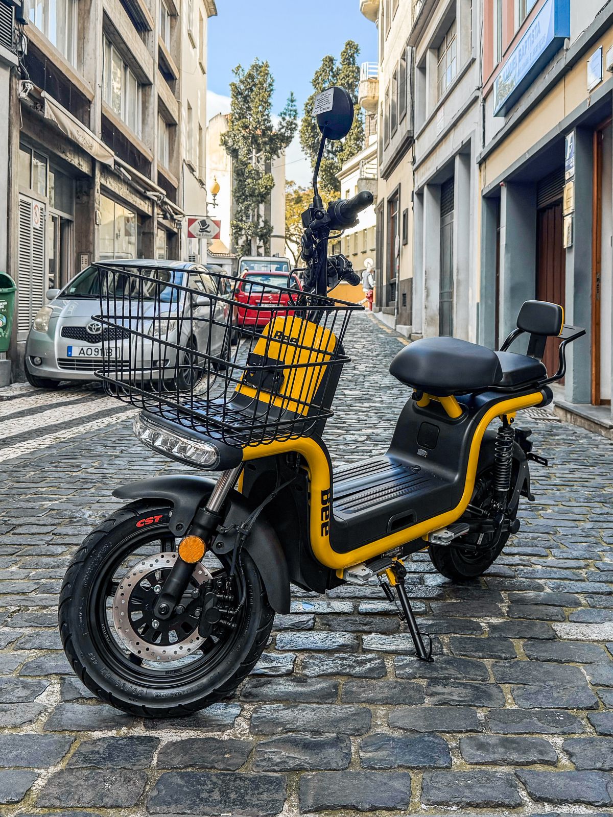 Thumbnail 2 - BEE U1+