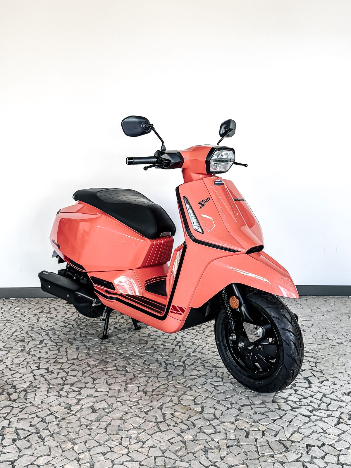 Thumbnail 3 - Lambretta X 125