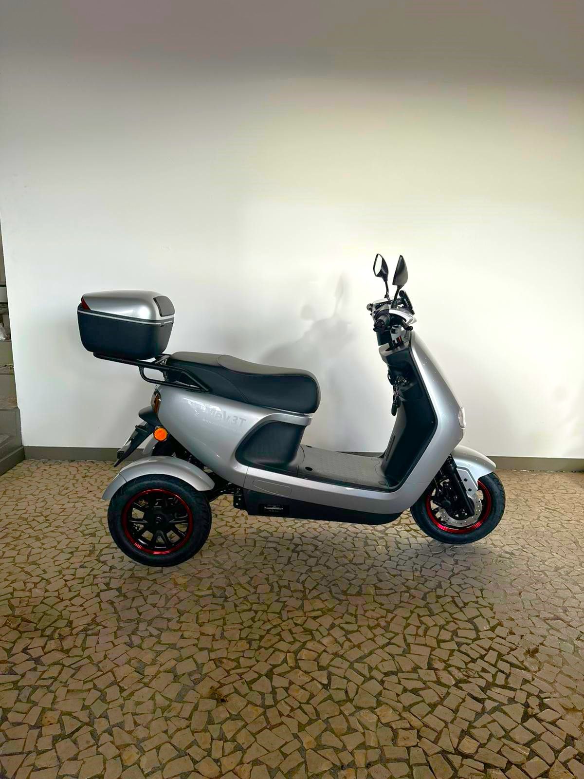 Thumbnail 4 - MeV TRICICLO