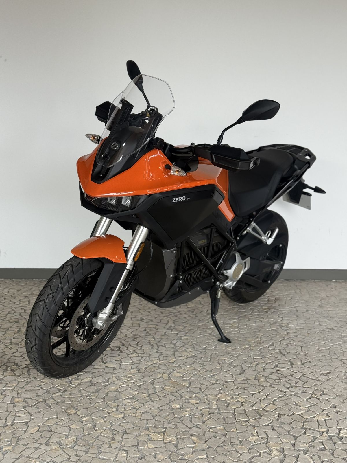 Thumbnail 6 - Zero Motorcycles DS