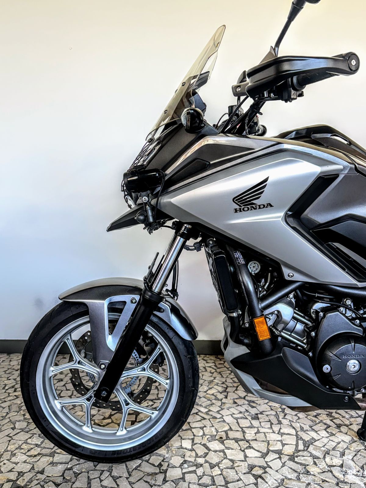 Thumbnail 7 - Honda cb300