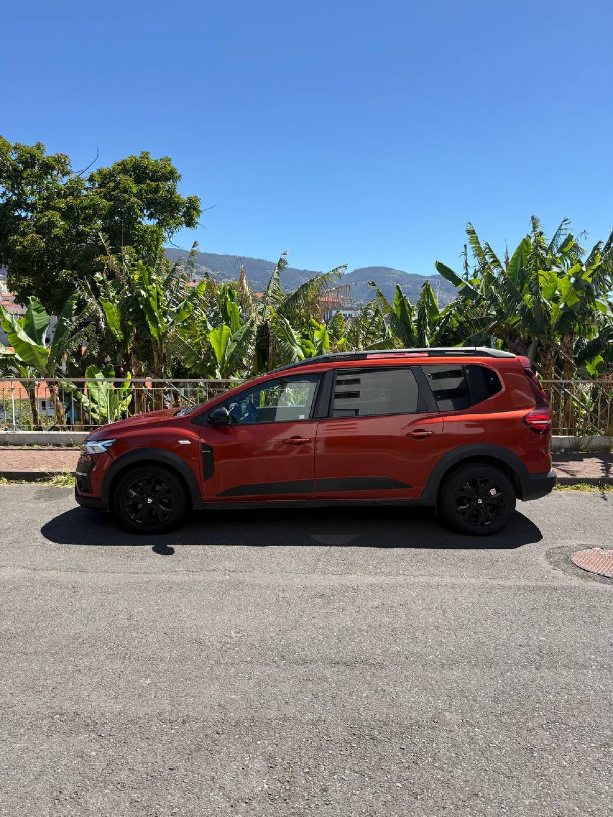 Thumbnail 2 - Dacia Jogger