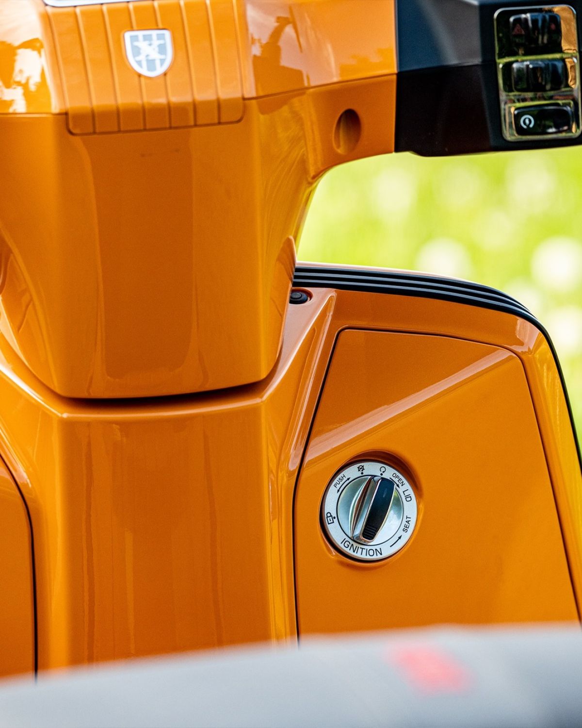 Thumbnail 6 - Lambretta X 300