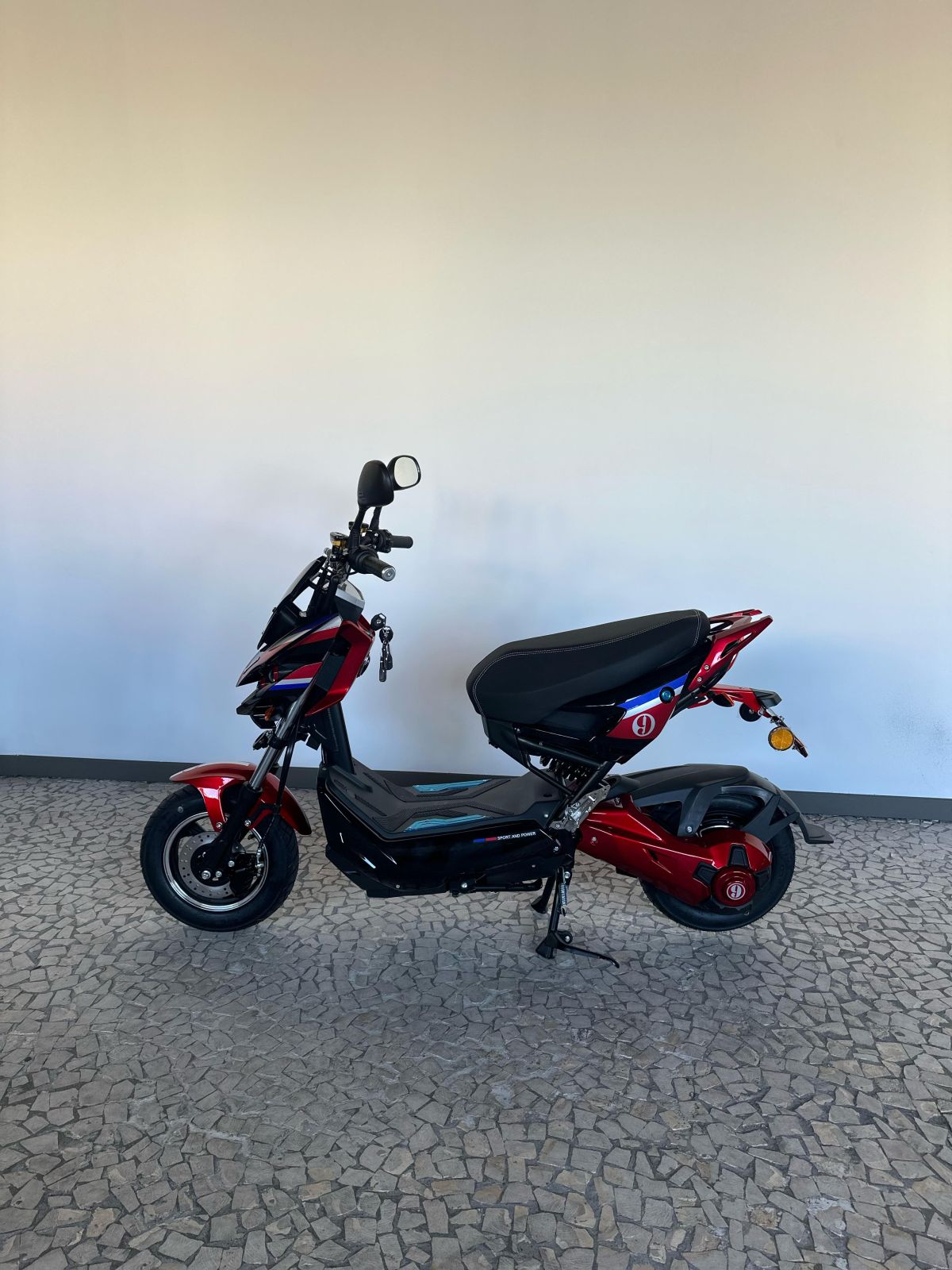 Thumbnail 7 - Seventeen Sport