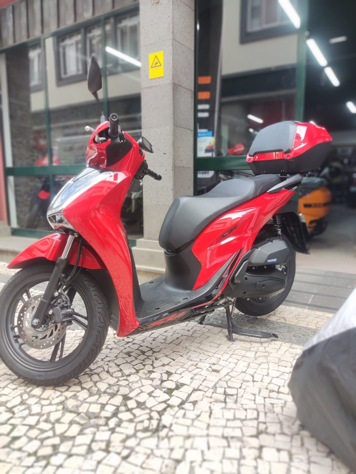 Thumbnail 5 - Honda SH1