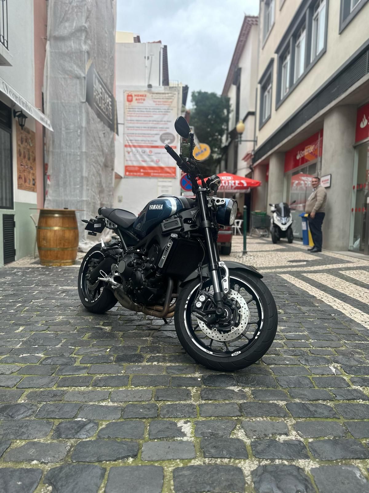 Thumbnail 6 - Yamaha XSR 900