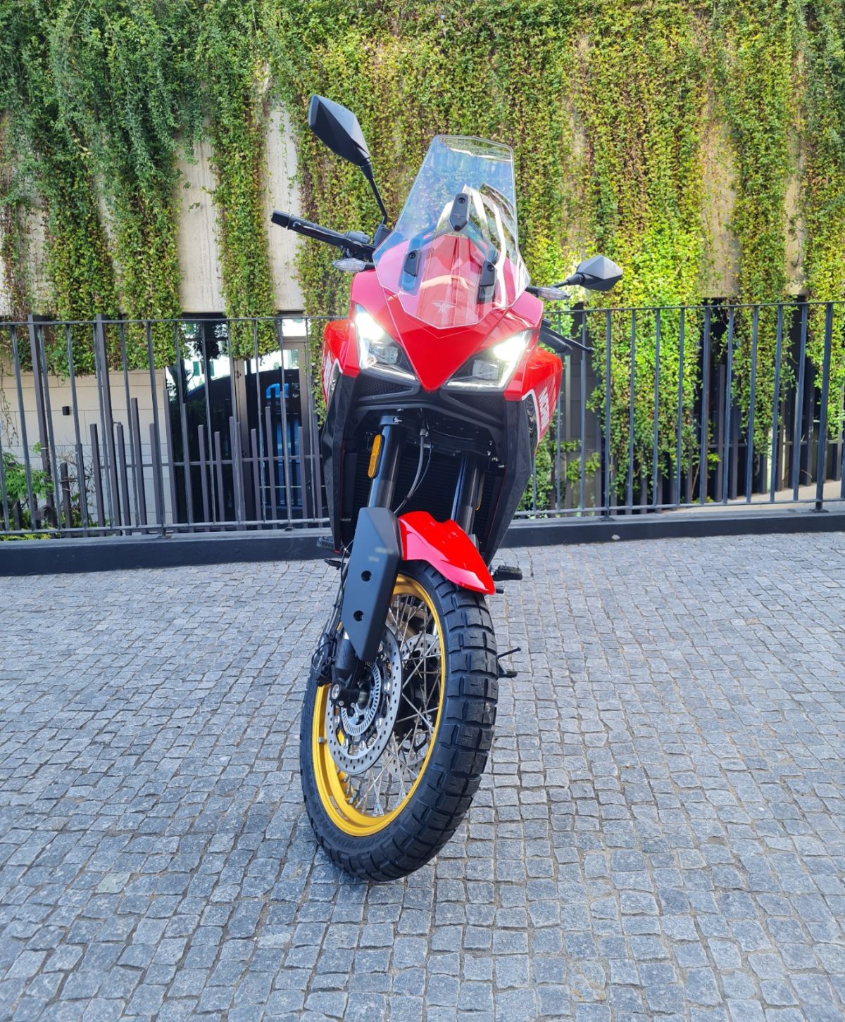 Thumbnail 4 - Moto Morini Xcape Gold Edtion