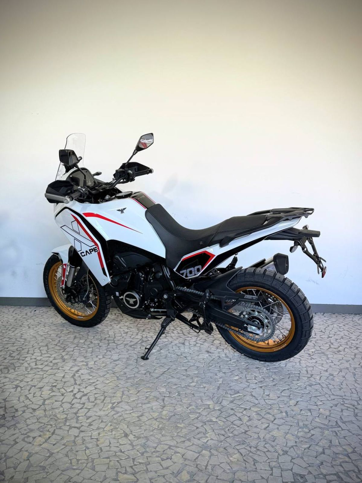 Thumbnail 2 - Moto Morini XCAPE 700 GOLD EDITION
