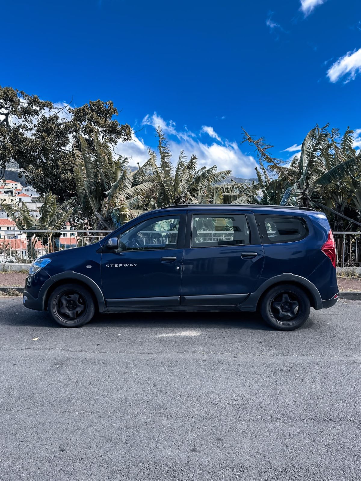 Thumbnail 12 - Dacia Lodgy