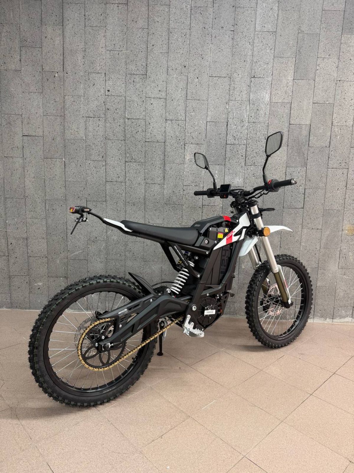 Thumbnail 6 - Zero Motorcycles XB
