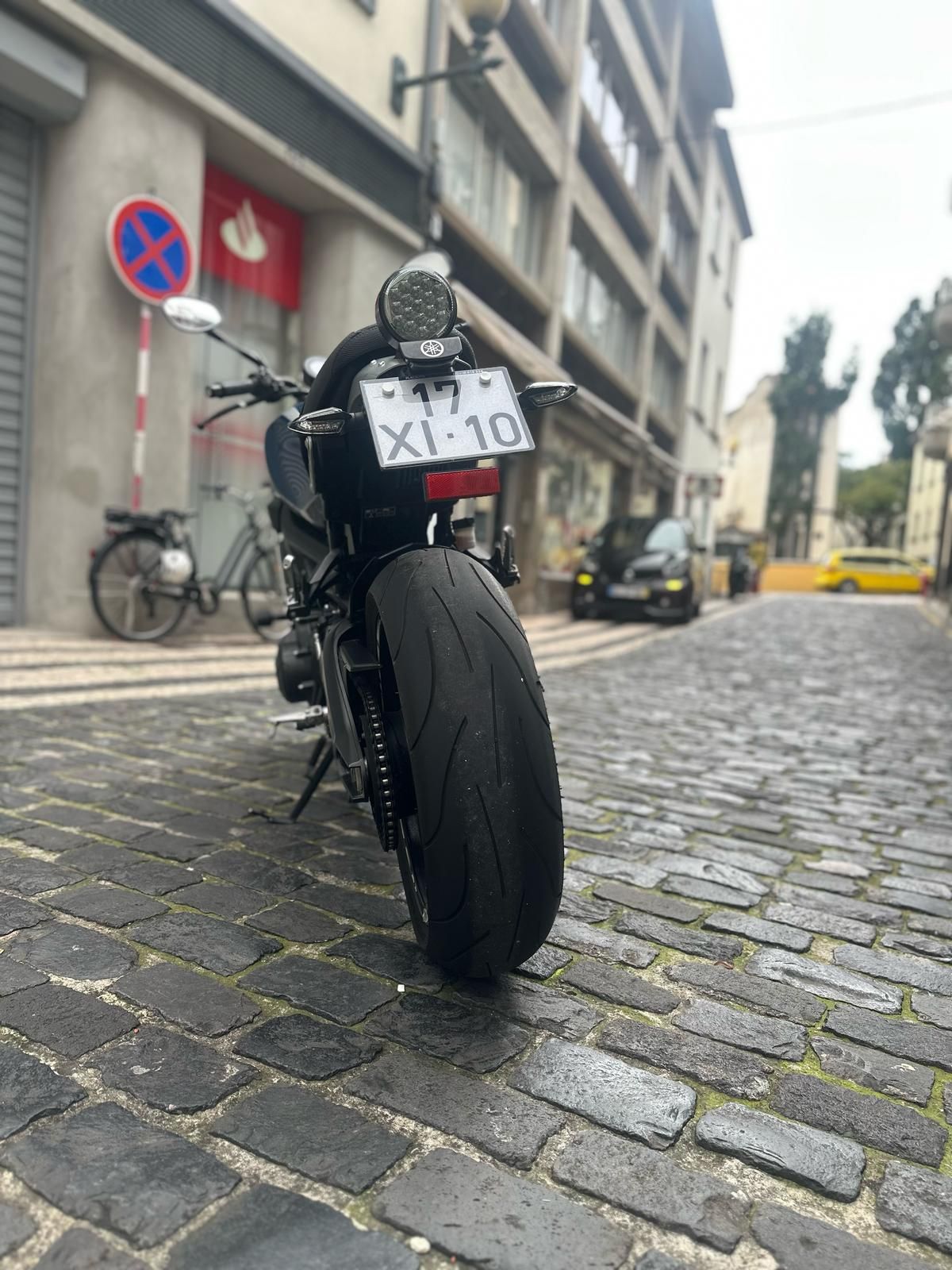 Thumbnail 12 - Yamaha XSR 900