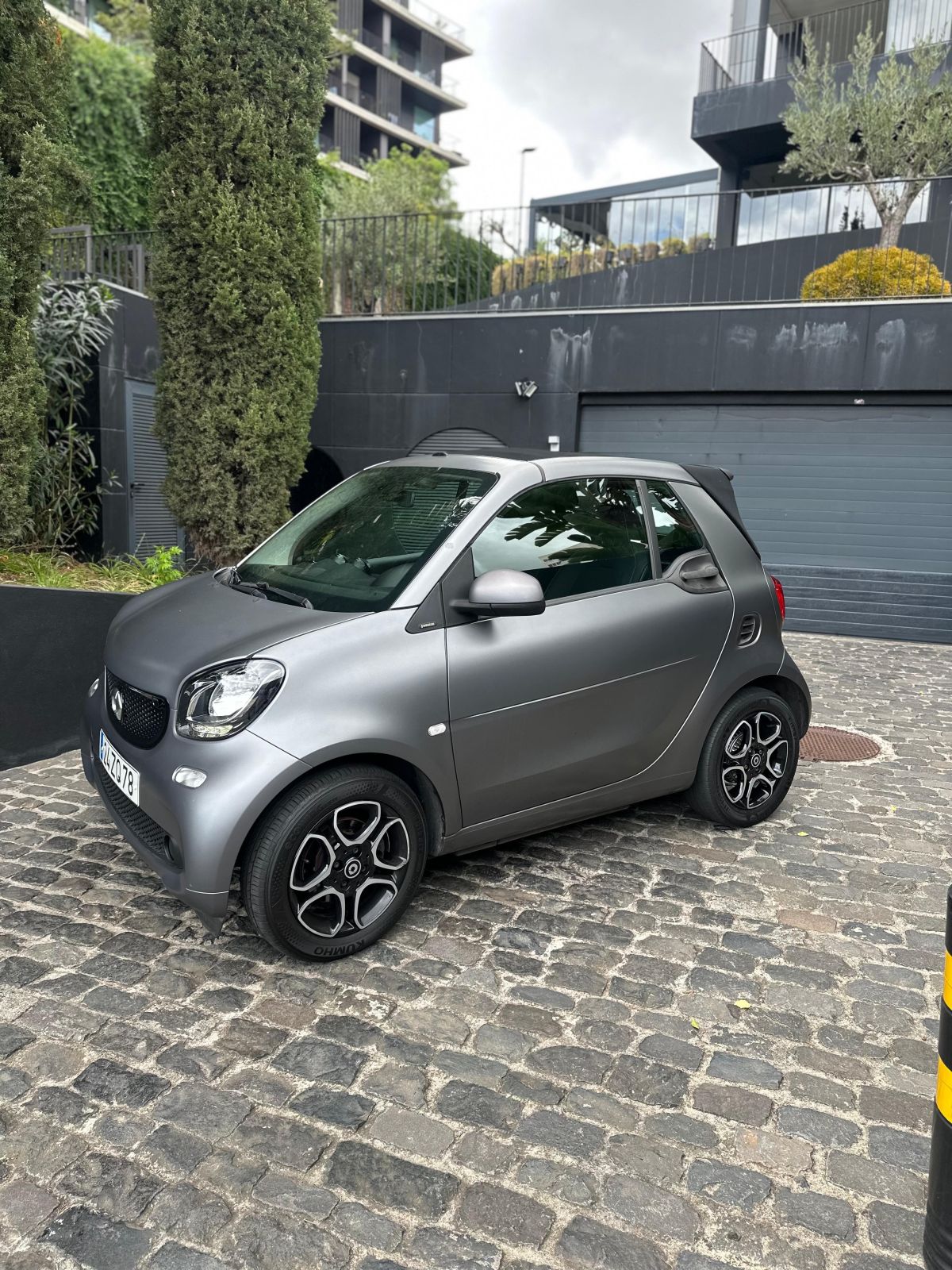 Thumbnail 2 - Smart Fortwo