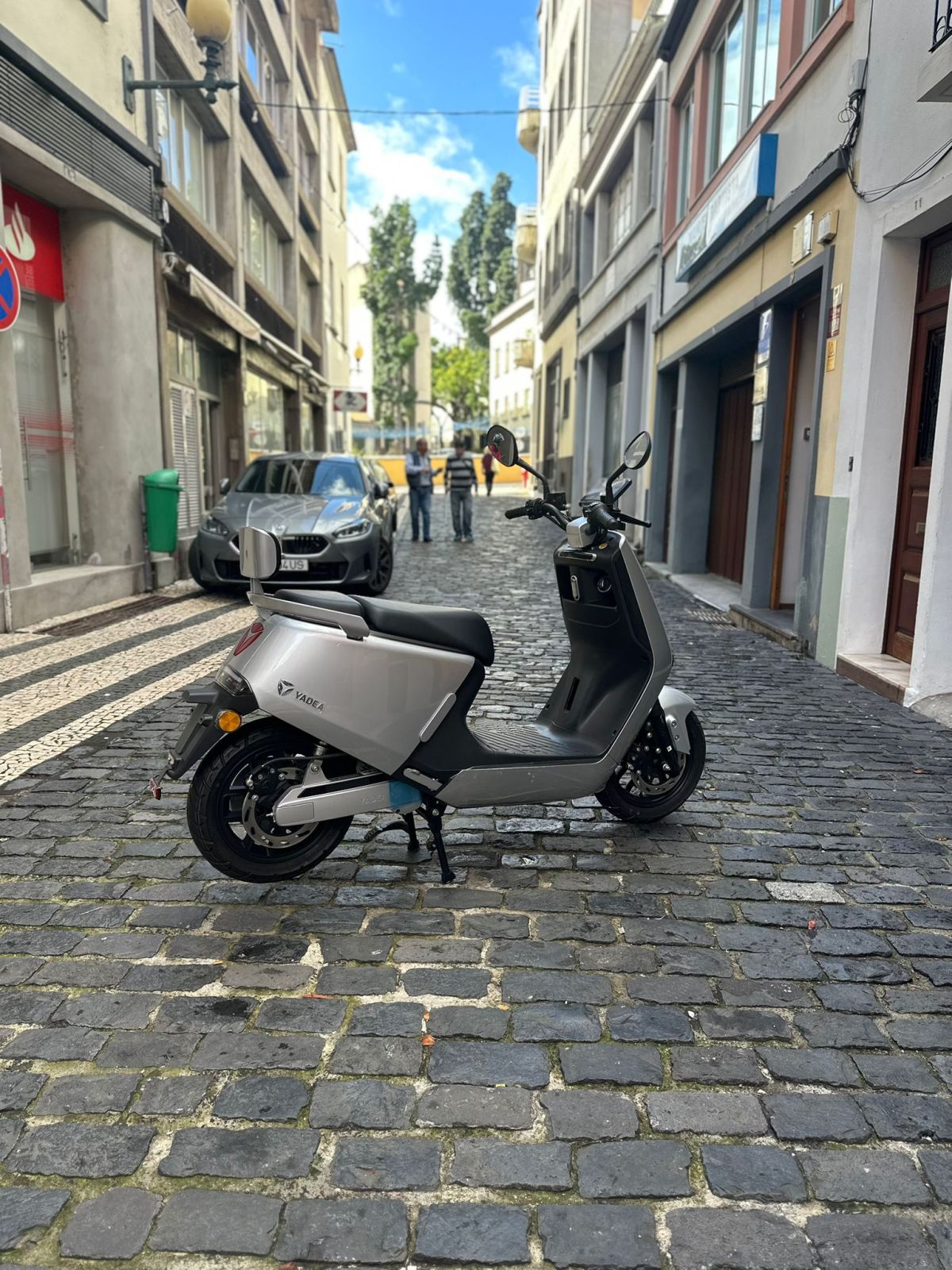 Thumbnail 3 - Yadea G5 PRO