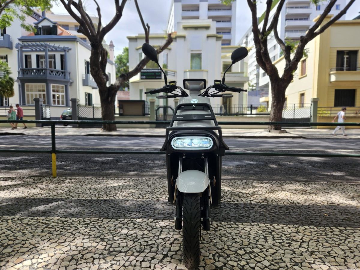 Thumbnail 4 - Yadea Y1S